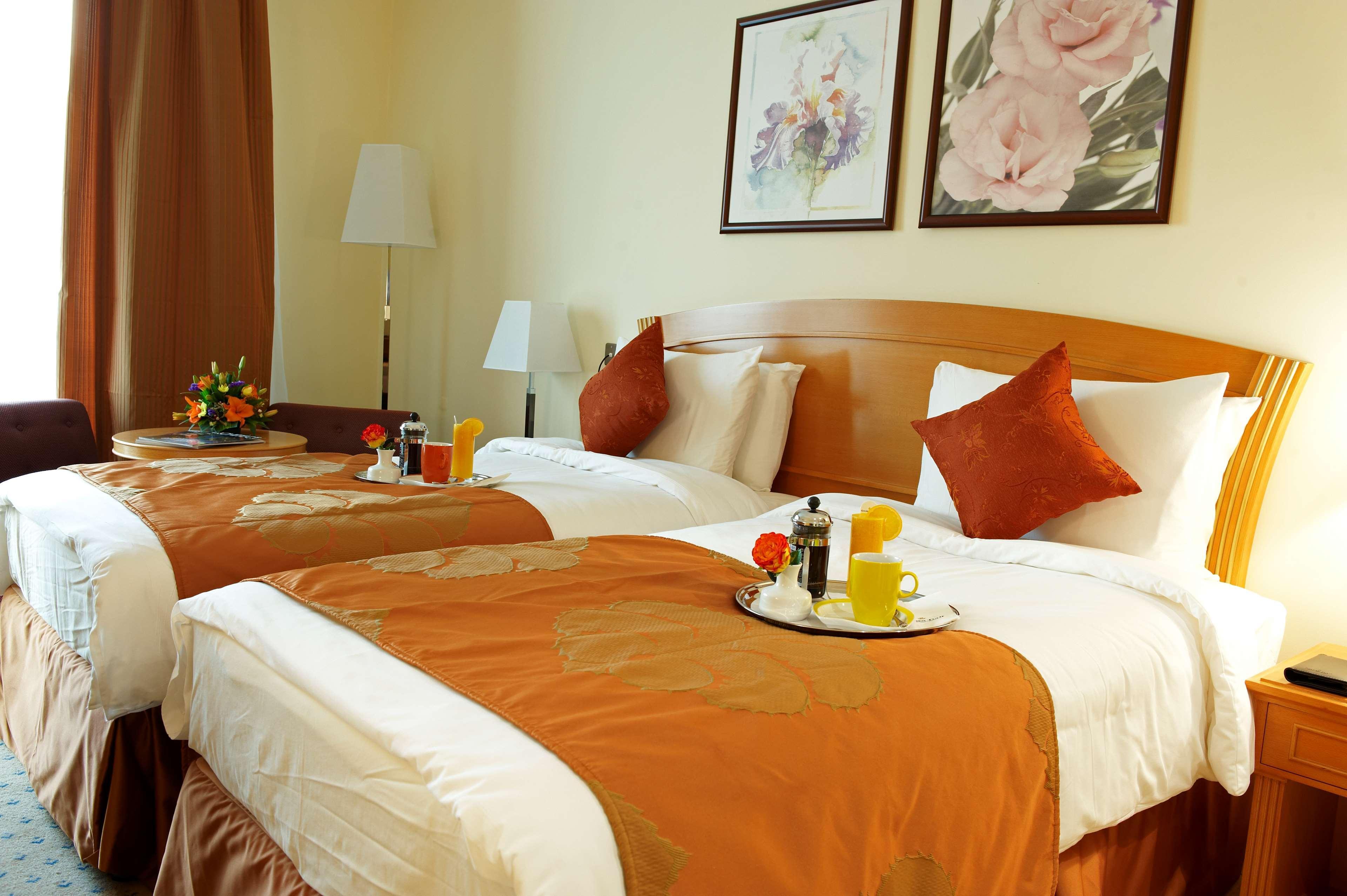Golden Tulip Sharjah Aparthotel Εξωτερικό φωτογραφία