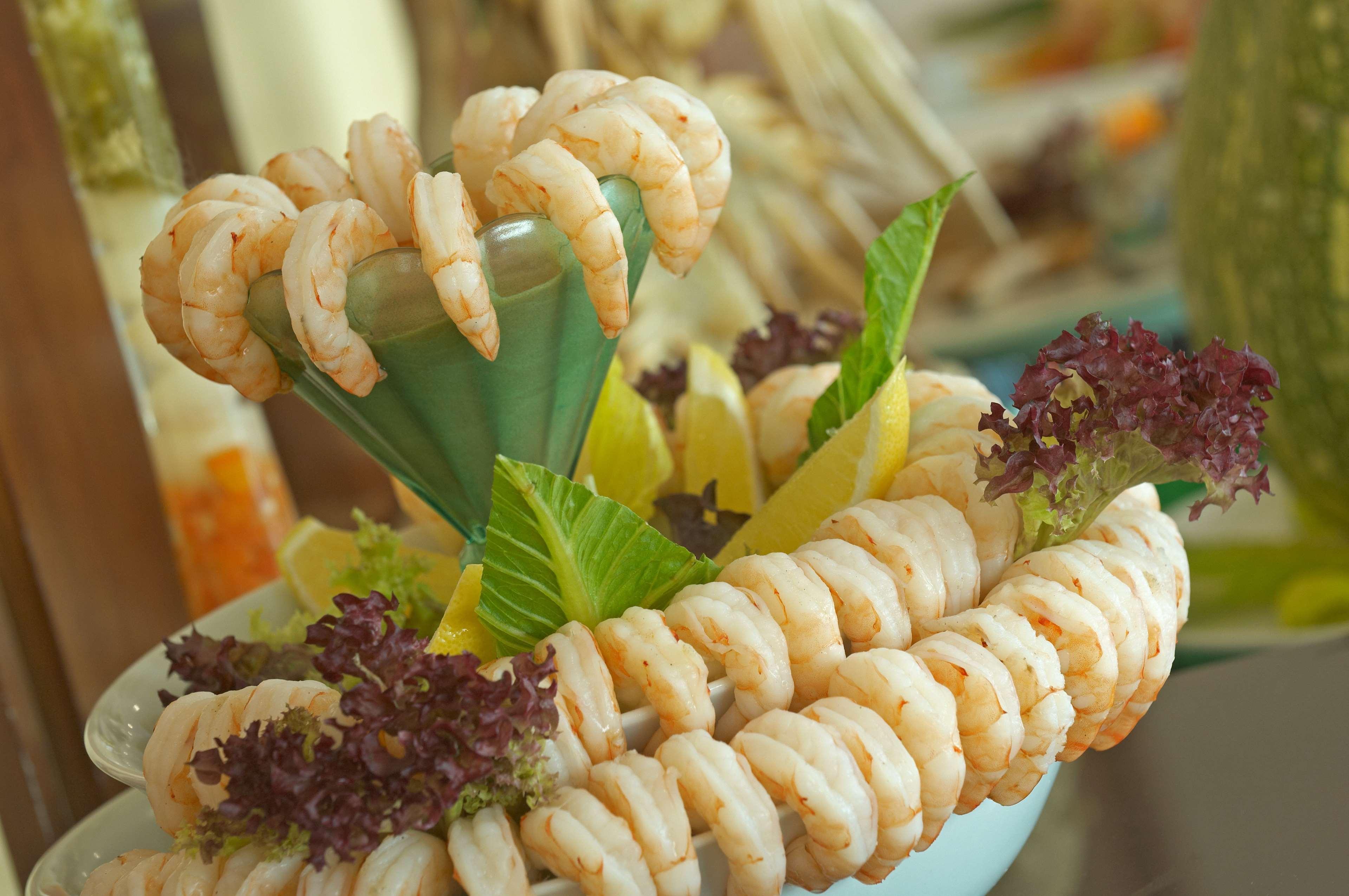 Golden Tulip Sharjah Aparthotel Εξωτερικό φωτογραφία