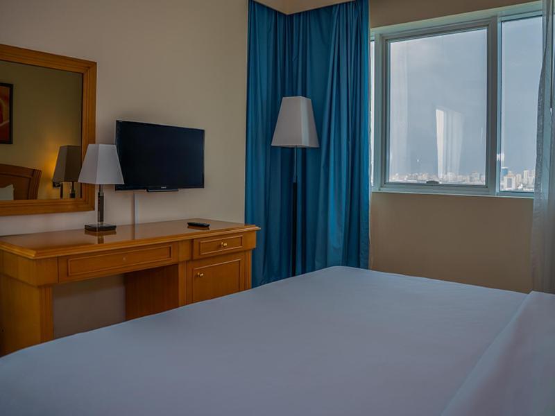 Golden Tulip Sharjah Aparthotel Εξωτερικό φωτογραφία