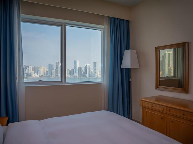 Golden Tulip Sharjah Aparthotel Εξωτερικό φωτογραφία